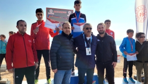 SEMİH SEFA ARMUTCU'DAN ALTIN MADALYA